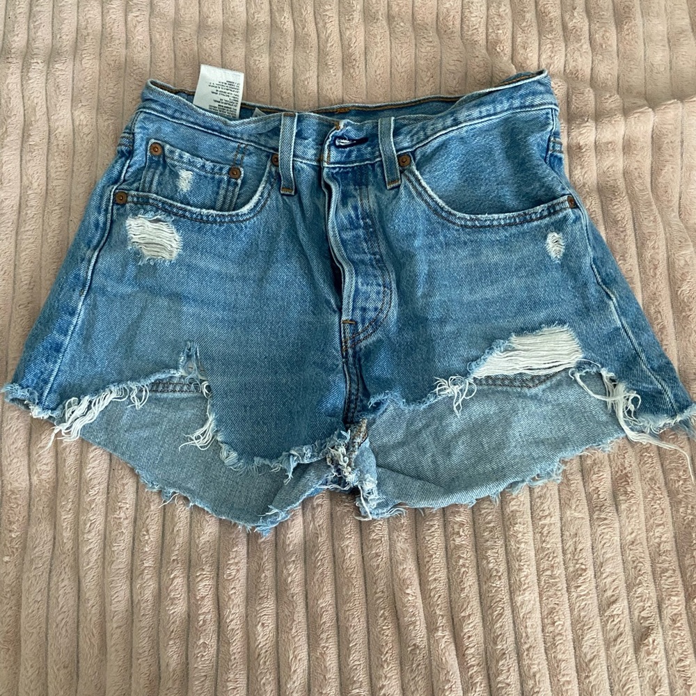 LEVIS 501 jean shorts